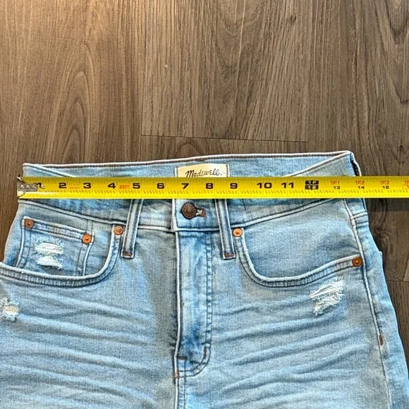 Madewell High-Rise Denim Jean Shorts - Raw Hem - Size 26 - Picture 6 of 9